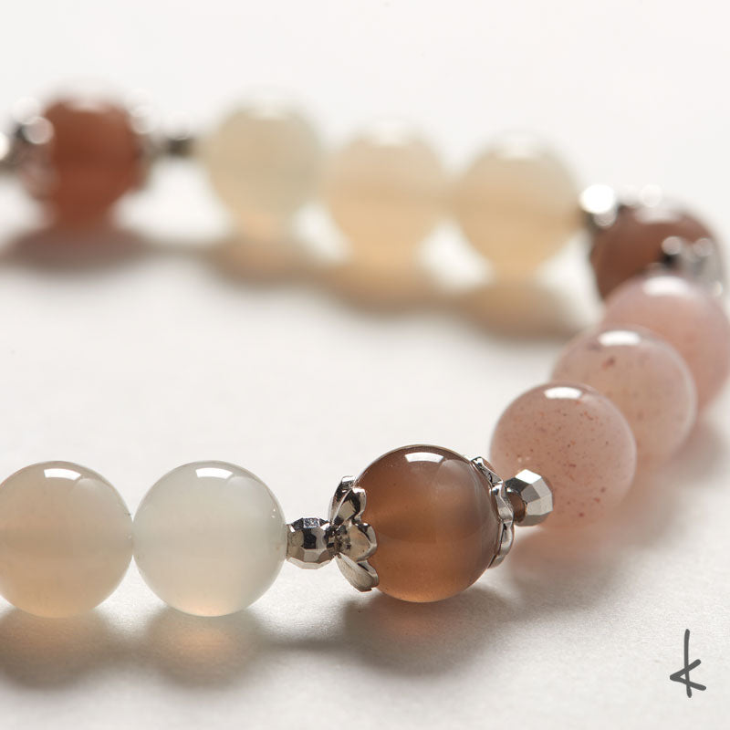 Mixed Moonstones Ensō Gold